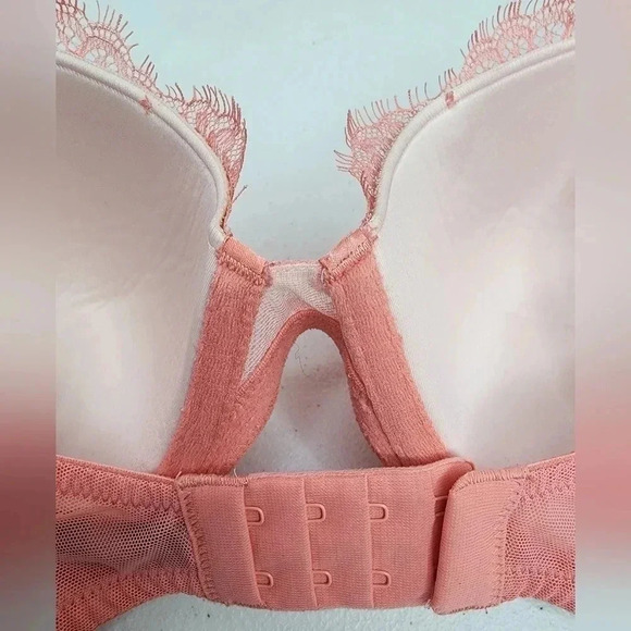 Victoria's Secret Very Sexy Lightly Lined Plunge Bra 34DD - Picture 6 of 10